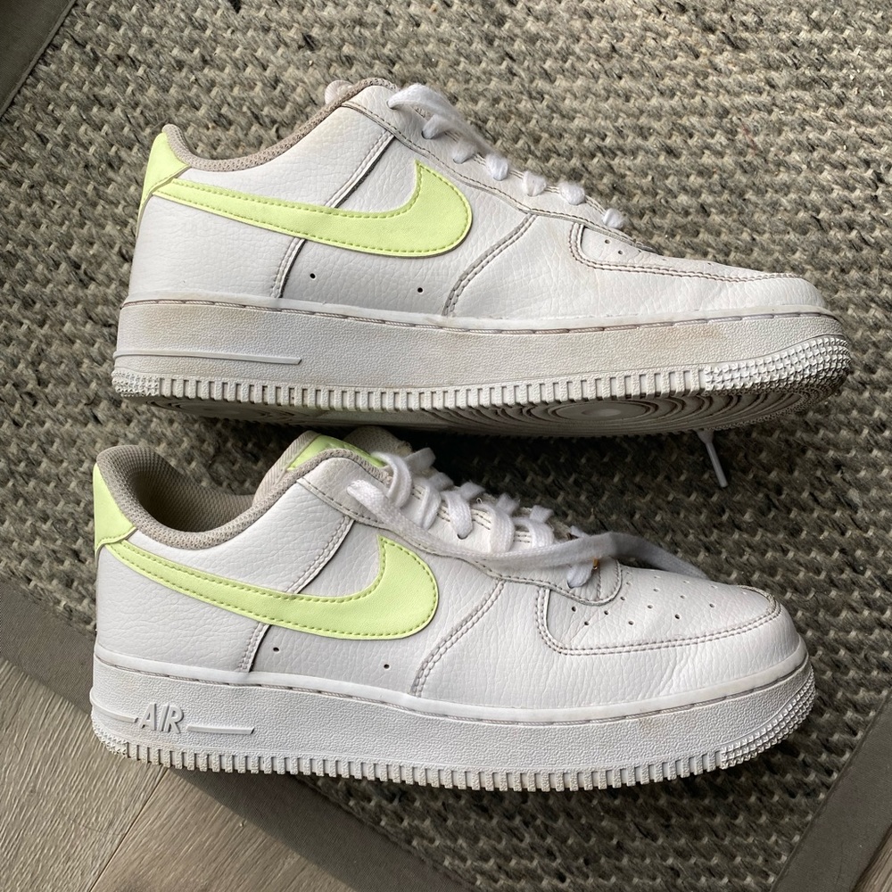 Nike Air Force 1 Low Barely Volt